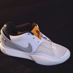 Nike Men's White and Black Sneakers with Gray Accents